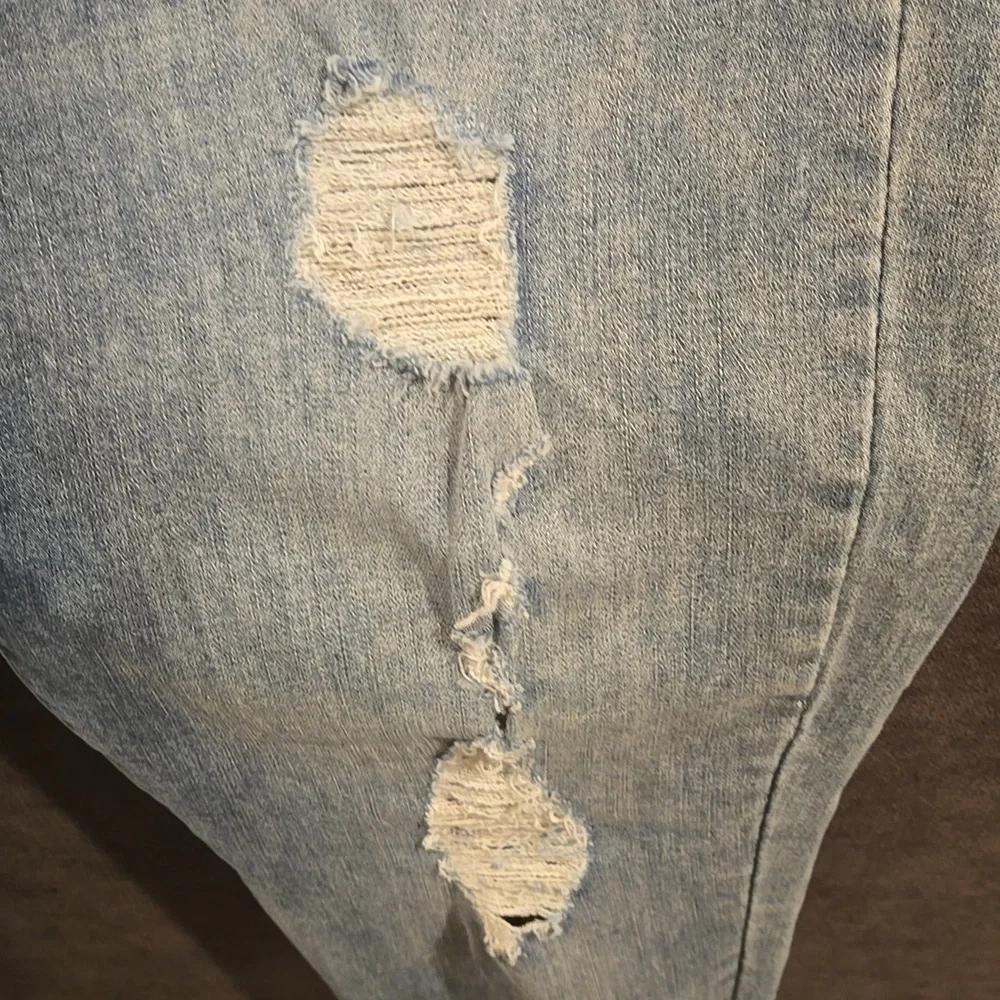 ✨️Celebrity Pink Distressed Ankle Skinny Jeans - Picture 6 of 7